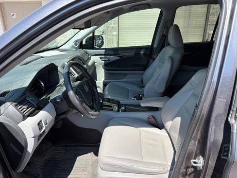 Used 2019 Honda Ridgeline RTL-E image 16