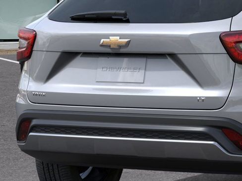 New 2026 Chevrolet Trax LT w/ Midnight Edition image 14