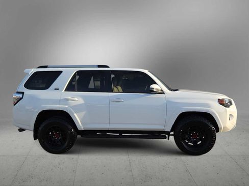 Certified 2024 Toyota 4Runner SR5 Premium w/ Moonroof Package AWD/4WD image 9