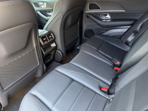 Used 2025 Mercedes-Benz GLE 450 4MATIC Coupe w/ Night Package image 11
