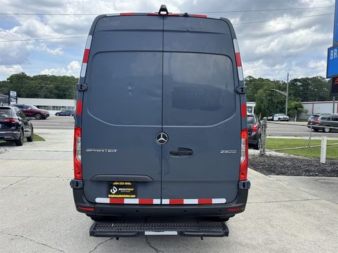 Used 2019 Mercedes-Benz Sprinter 144 image 6