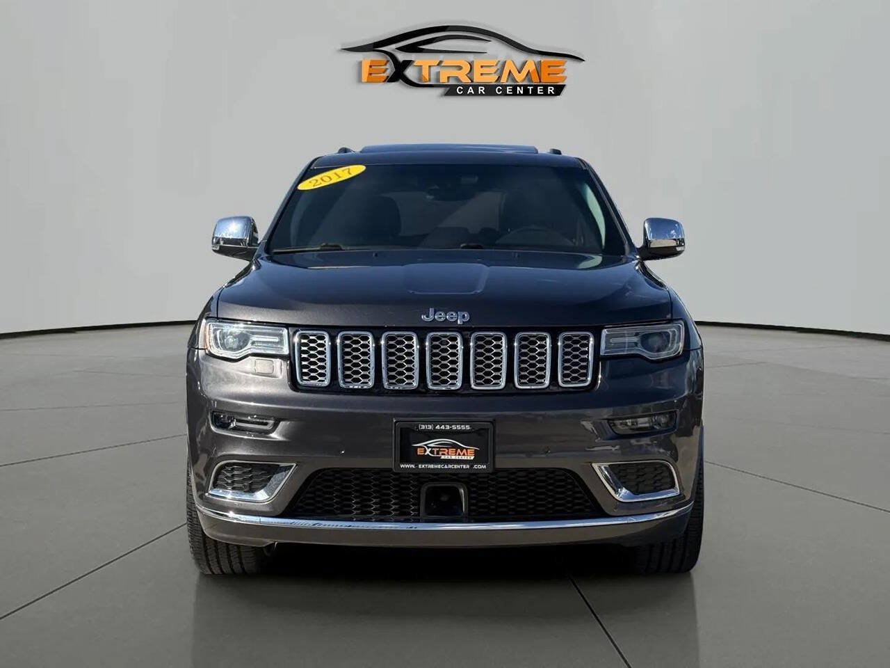 Used 2017 Jeep Grand Cherokee Summit AWD/4WD image 9