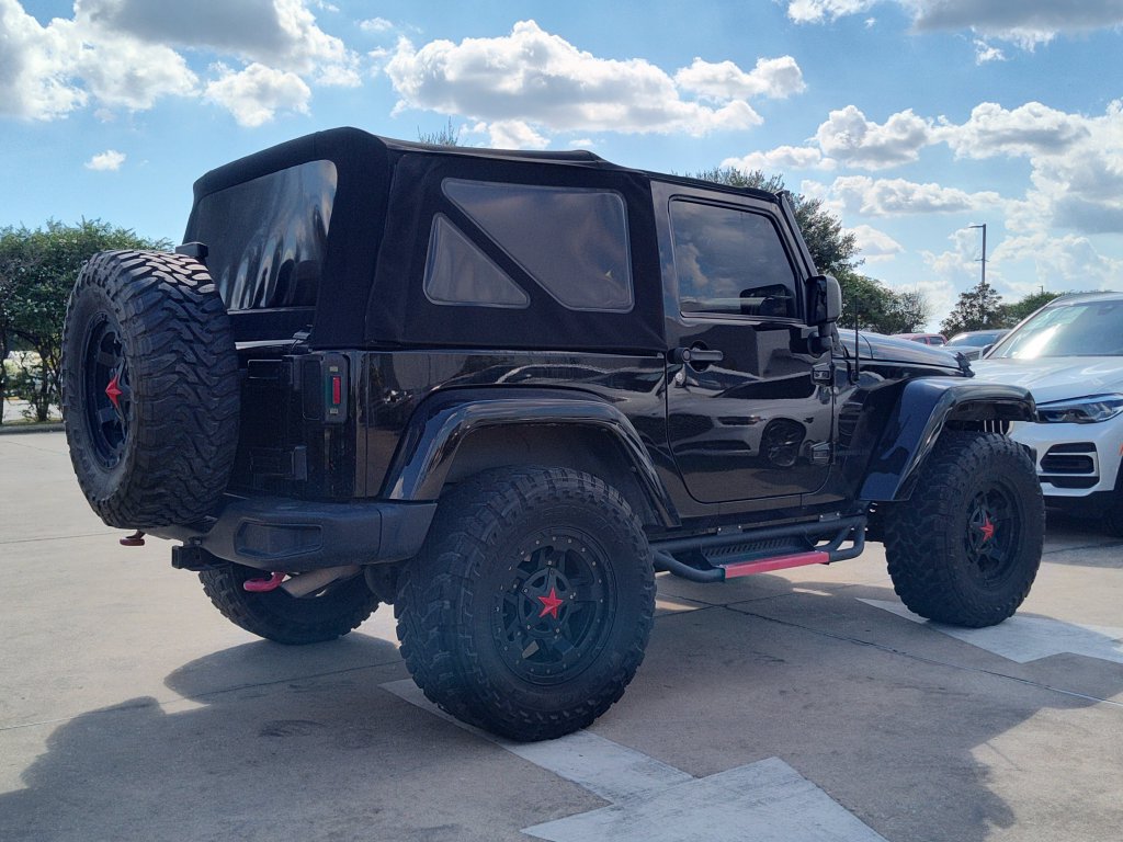 Used 2016 Jeep Wrangler Rubicon AWD/4WD image 9