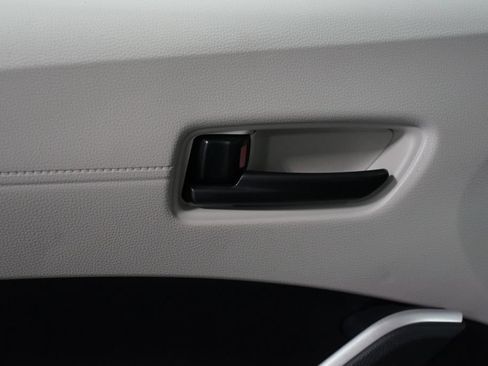 Certified 2026 Toyota Corolla Cross L FWD image 29