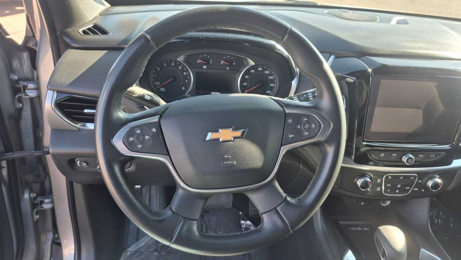 Used 2023 Chevrolet Traverse LT AWD/4WD image 17