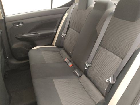 Used 2021 Nissan Versa SV FWD image 18