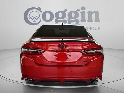 Used 2023 Toyota Camry XSE FWD image 4