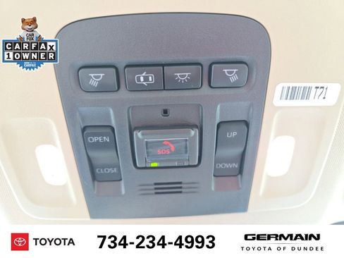 Used 2020 Toyota Camry XLE w/ Sunroof Package FWD image 29