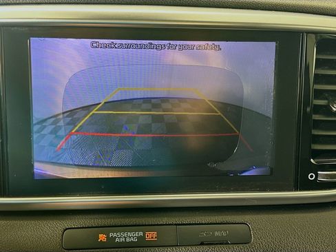 Used 2020 Kia Sportage EX w/ EX Technology Package FWD image 14