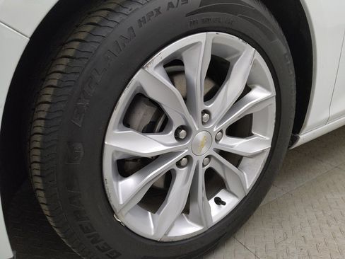Used 2019 Chevrolet Malibu LT FWD image 31