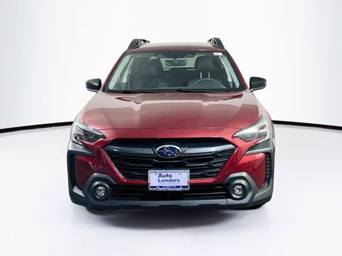 Used 2023 Subaru Outback Premium image 2