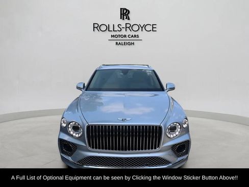 Used 2023 Bentley Bentayga Extended Wheelbase AWD/4WD image 2