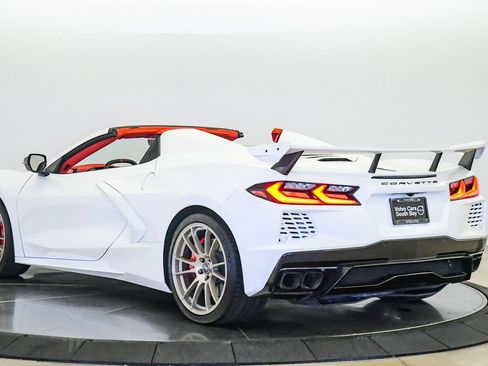 Used 2023 Chevrolet Corvette Stingray Premium Conv w/ Z51 Performance Package RWD image 39