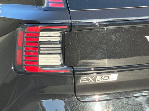 New 2025 Volvo EX30 Plus AWD/4WD image 7
