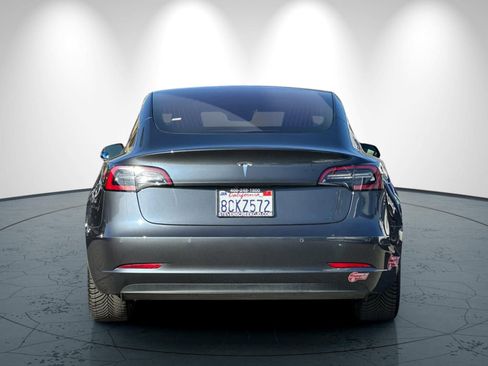 Used 2018 Tesla Model 3 Long Range image 5
