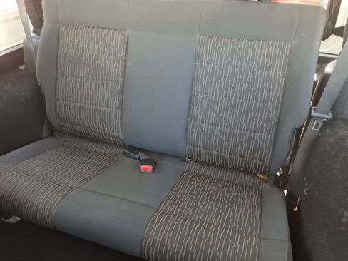 Used 2012 Jeep Wrangler Rubicon w/ PWR Convenience Group image 21