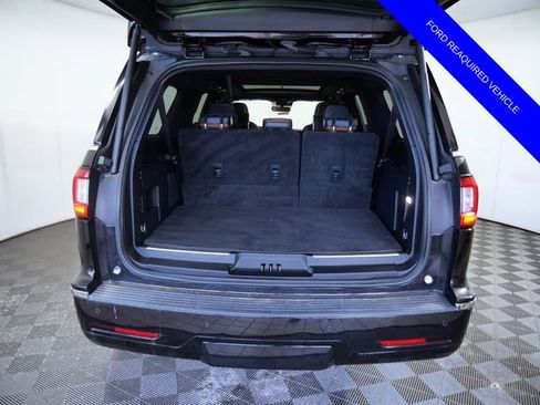 Used 2019 Lincoln Navigator L Reserve AWD/4WD image 9