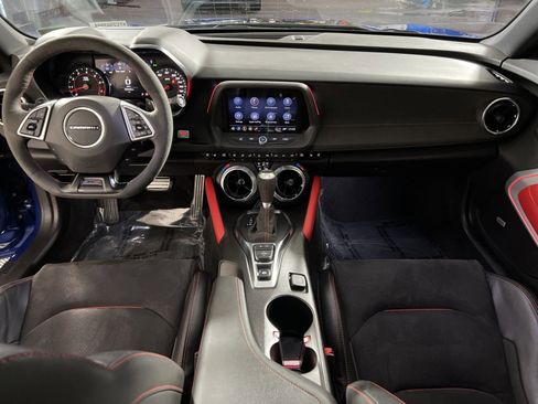 Used 2021 Chevrolet Camaro ZL1 image 22