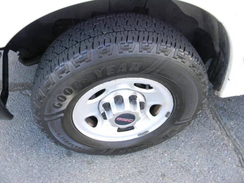 Used 2015 GMC Savana 3500 RWD image 28