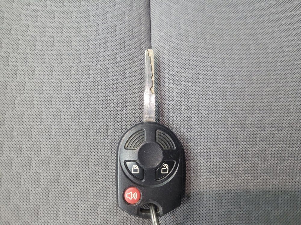 Used 2017 Ford Escape SE FWD image 32