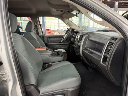 Used 2018 RAM 1500 Express w/ Express Value Package AWD/4WD image 10