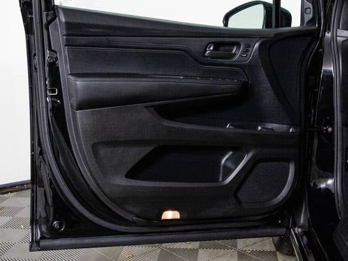 Used 2025 Honda Odyssey Sport-L image 31