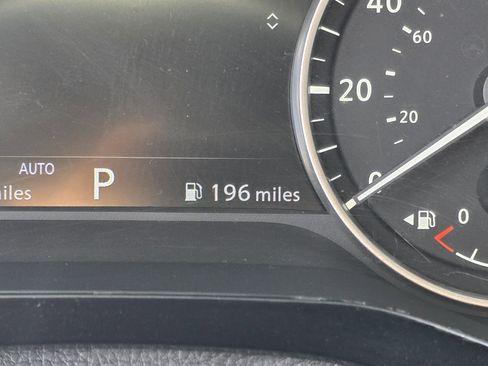 Used 2024 Nissan Pathfinder SL image 29