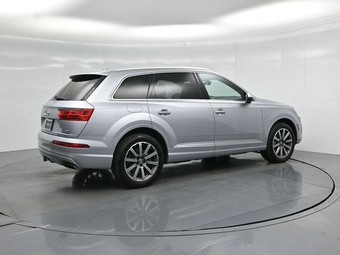 Used 2017 Audi Q7 3.0T Premium Plus w/ Premium Plus Package AWD/4WD image 31