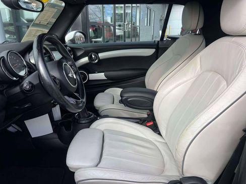 Used 2017 MINI Cooper S image 12