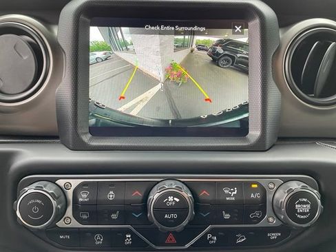 Used 2021 Jeep Wrangler Unlimited Sport AWD/4WD image 19