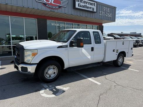 Used 2016 Ford F250 XL w/ Power Equipment Group RWD image 1