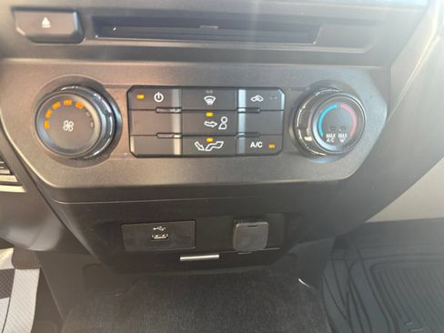 Used 2018 Ford F150 XLT AWD/4WD image 15