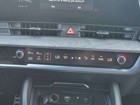 New 2025 Kia Sportage X-Line Prestige image 23