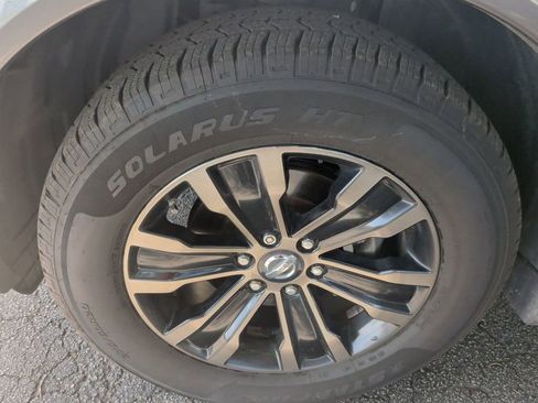 Used 2017 Nissan Armada Platinum w/ Captain Seat Package RWD image 10