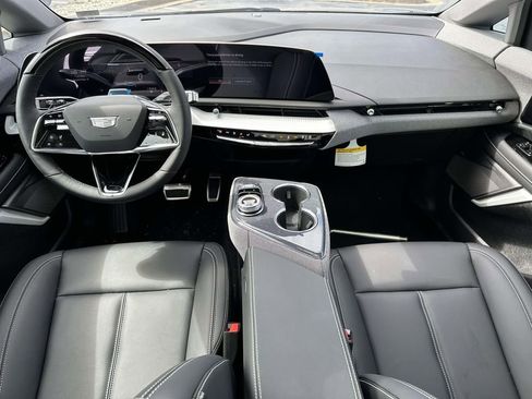 New 2025 Cadillac Optiq Sport 1 image 18