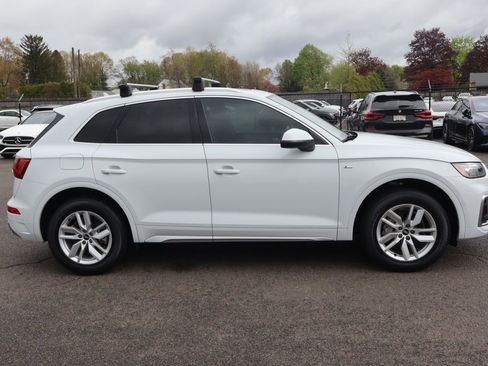 Used 2022 Audi Q5 2.0T Premium w/ Convenience Package AWD/4WD image 4