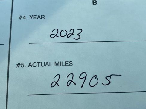 Used 2023 Mercedes-Benz CLA 250 image 11