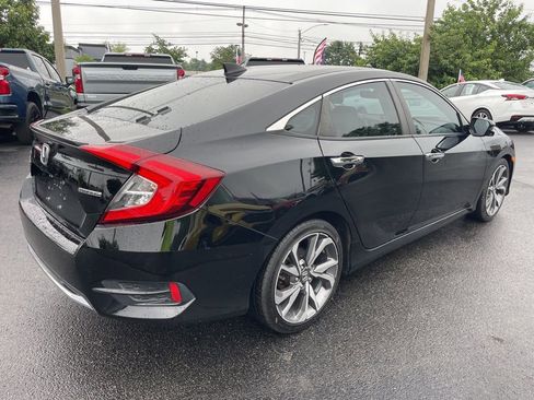 Used 2019 Honda Civic Touring image 17