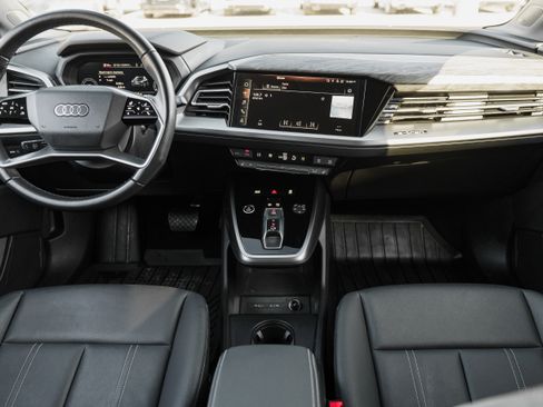 Used 2023 Audi Q4 e-tron Premium Plus w/ Premium Plus image 8