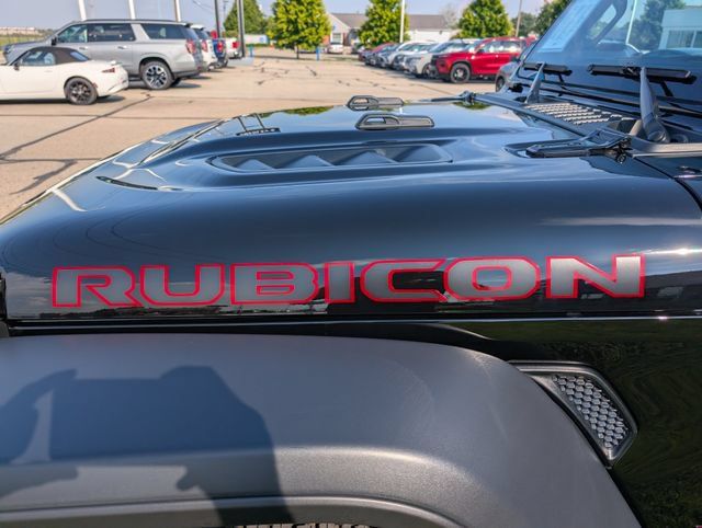 Used 2024 Jeep Wrangler Rubicon w/ Technology Group AWD/4WD image 29