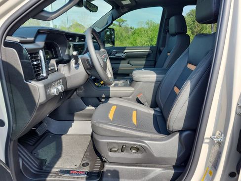 Certified 2026 GMC Sierra 3500 AT4 w/ AT4 Premium Plus Package image 17