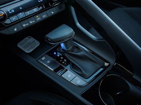 New 2026 Hyundai Elantra SEL Sport Premium FWD image 24