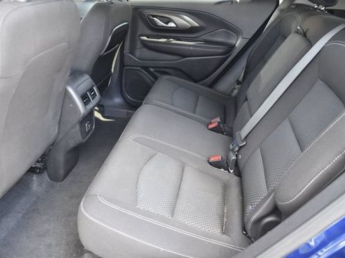 Used 2023 GMC Terrain SLE FWD image 21
