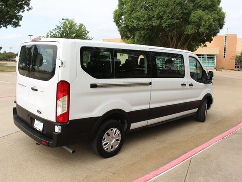 Used 2025 Ford Transit 350 XLT RWD image 5