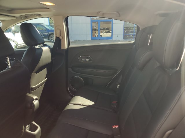 Used 2020 Honda HR-V EX-L image 9