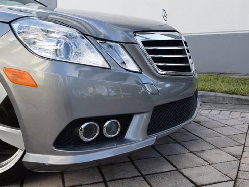 Used 2010 Mercedes-Benz E 350 4MATIC Sedan image 16