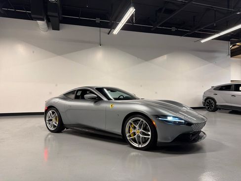 Used 2021 Ferrari Roma RWD image 37