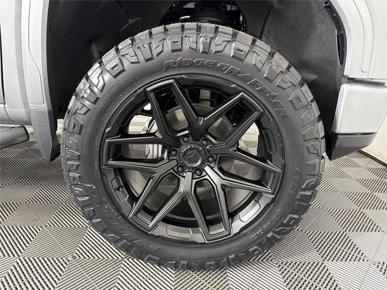 New 2026 GMC Sierra 1500 AT4 w/ AT4 Premium Package AWD/4WD image 10