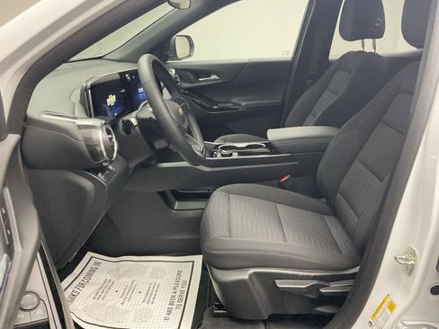 Certified 2026 Chevrolet Equinox LT w/ LPO, Floor Liner Package FWD image 12