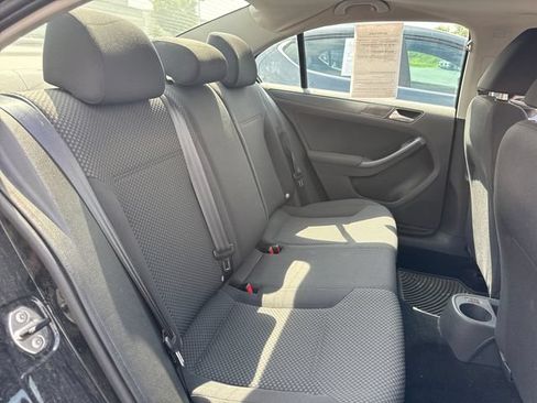 Used 2012 Volkswagen Jetta S FWD image 16